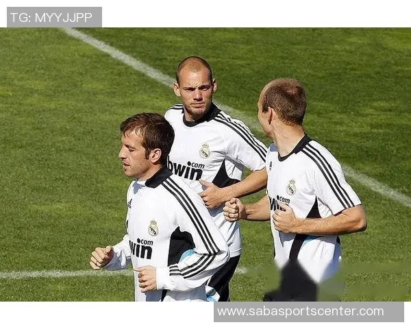 斯内德谈皇马众星加盟背后的竞争与离队压力